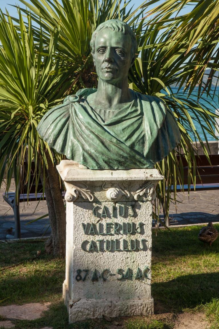 Catull-Statue in Sirmione