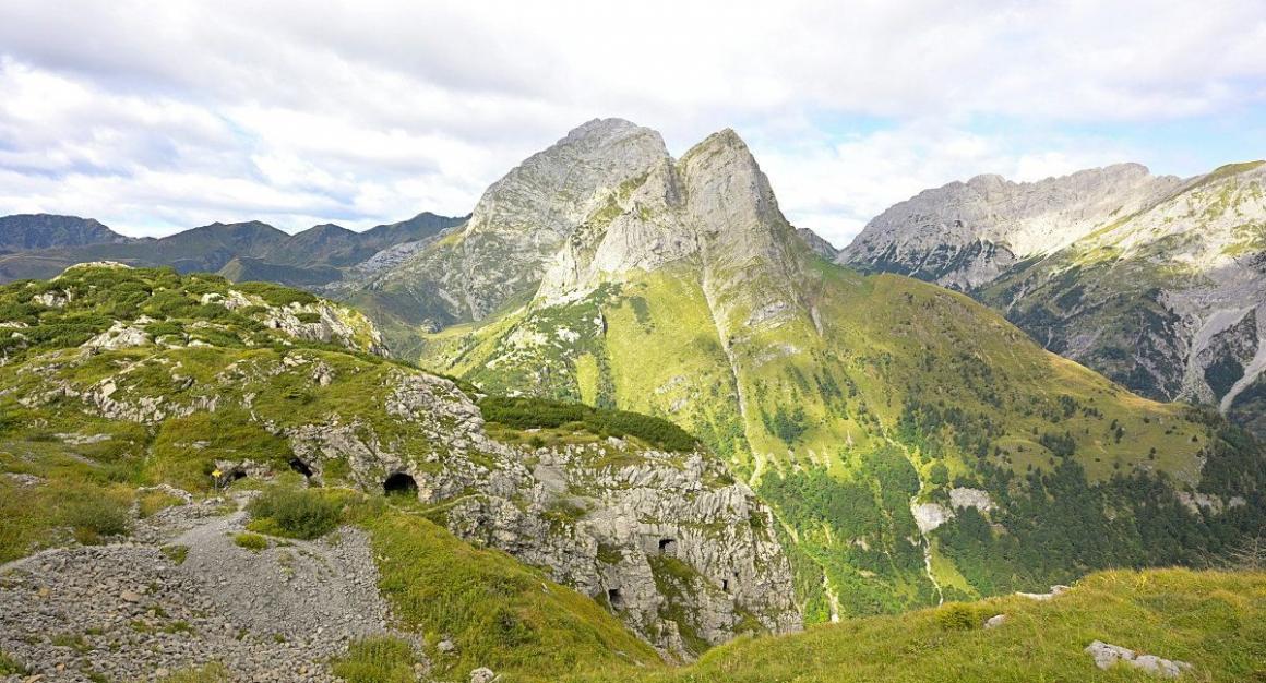 Ein Blick vom Freilichtmuseum Kleinen Pal (1867 m) auf den Cellon.